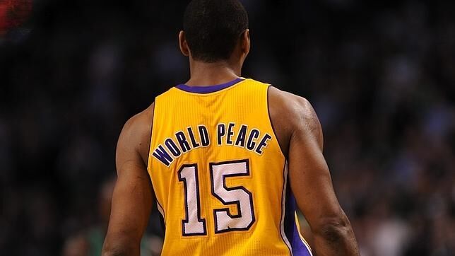 El ex jugador de los Lakers era conocido como Ron Artest antes de que cambiara su nombre legalmente en septiembre de 2011 por Metta World Peace