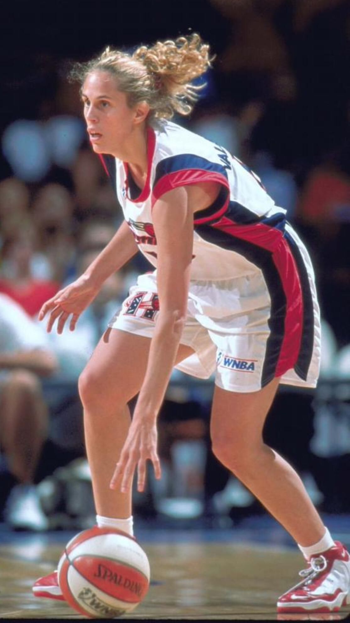 Amaya Valdemoro (baloncesto)