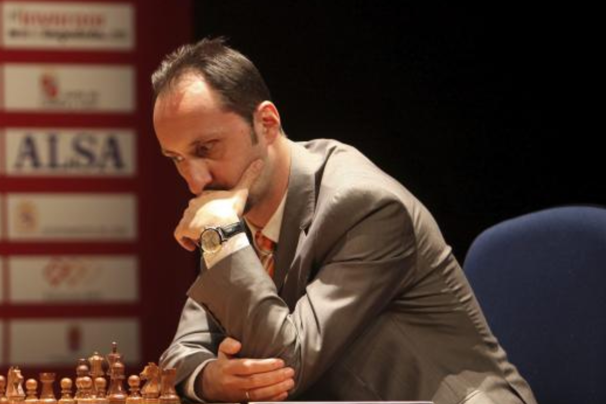 Veselin Topalov durante una partida de ajedrez.