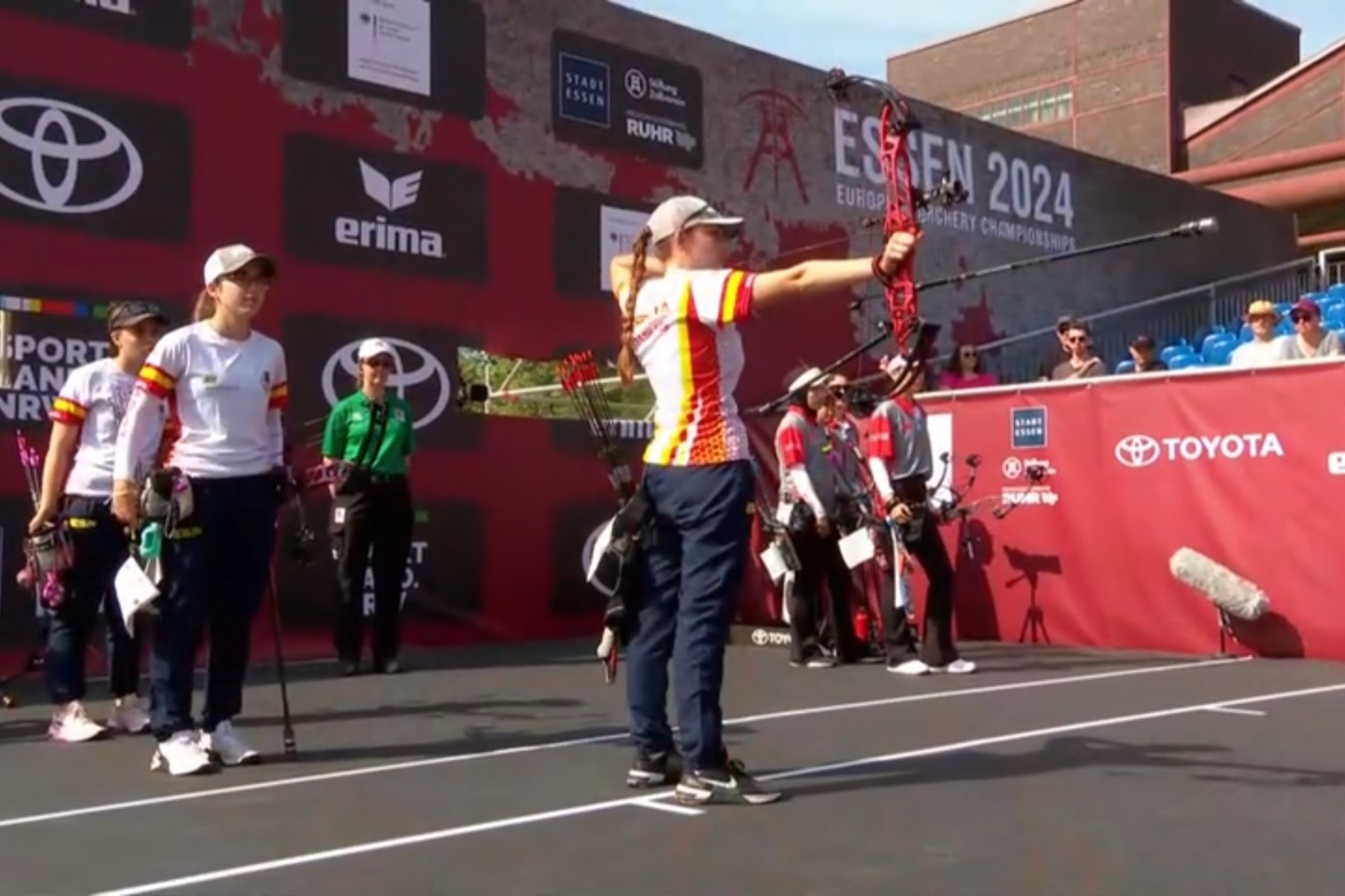 España arco recurvo medalla plata Europeo 2024 celebración The Road to Antalya: Spain's Championship Campaign