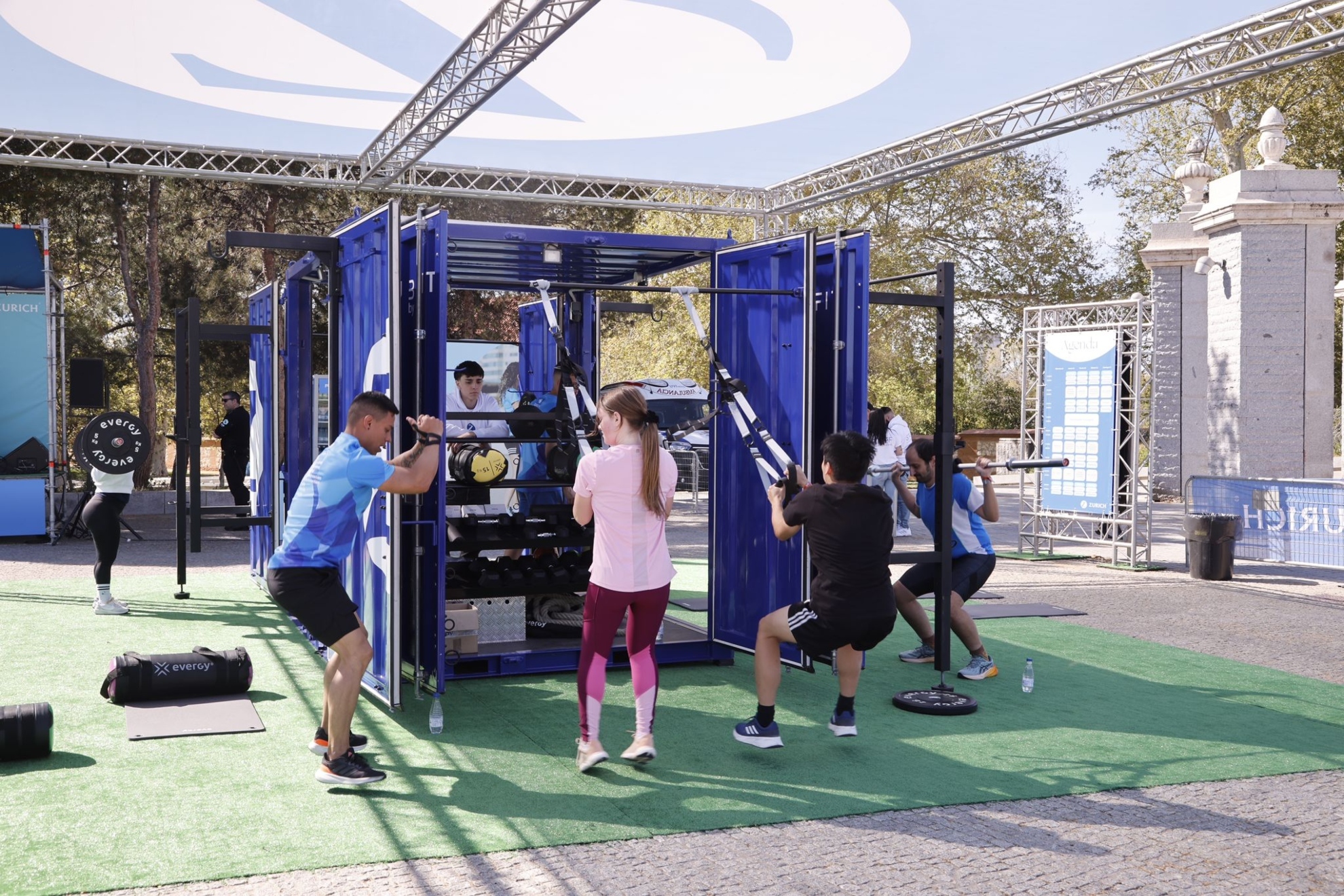 Nace Zurich RunningLab, el nuevo espacio de experiencias para runners en  Madrid | Marca