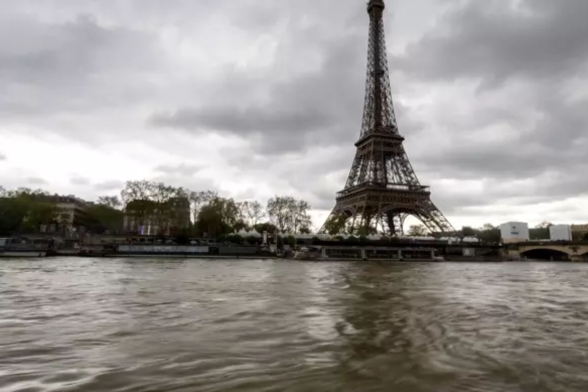 El río Sena a su paso por París