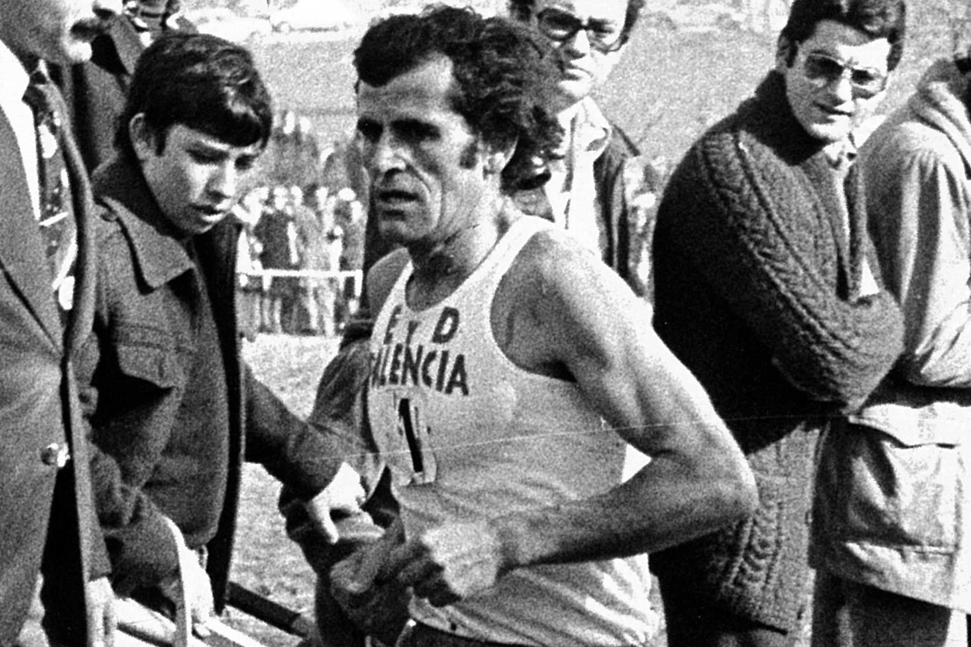 Mariano Haro en el campeonato de España de clubs cross de 1977