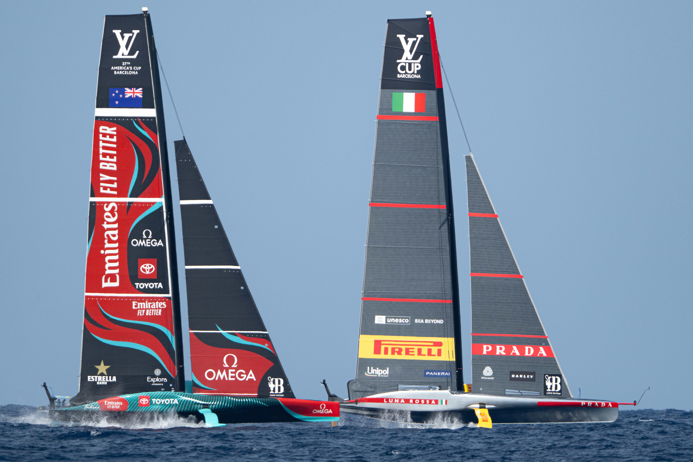 Final entre el Emirates y el Luna Rossa en Barcelona.