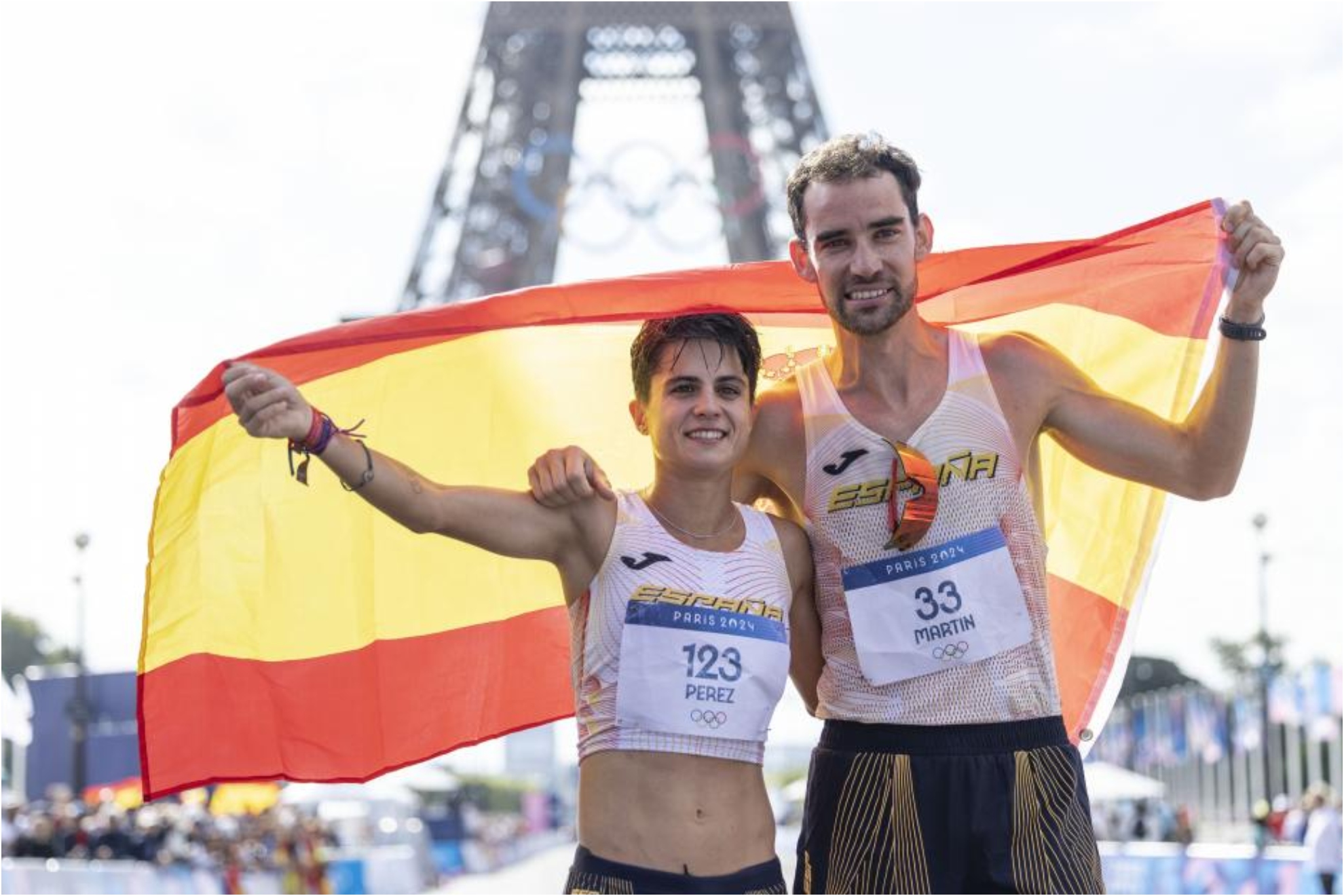 Álvaro Martín, con María Pérez, en los Juegos de París
