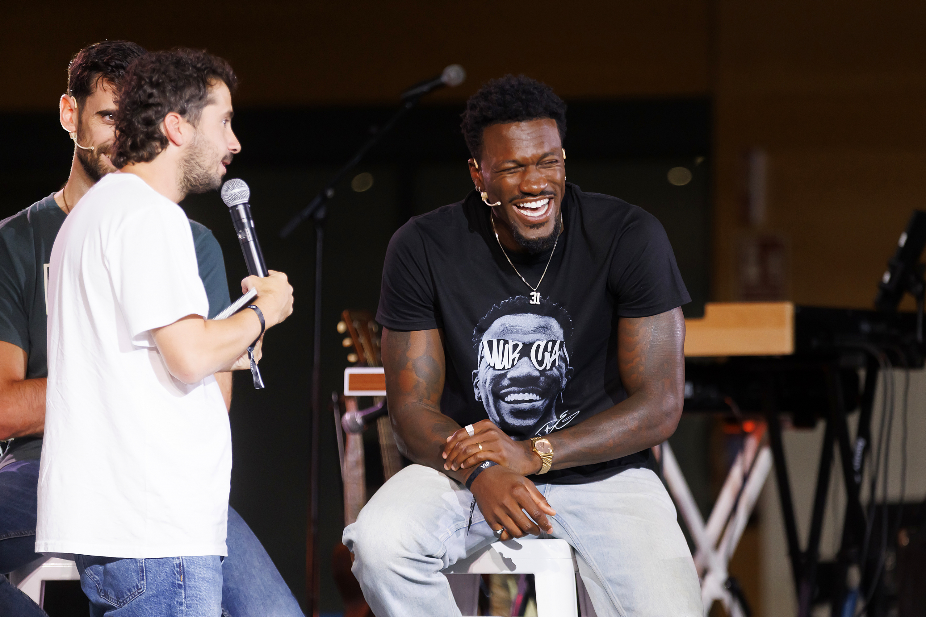 Dylan Ennis se ríe durante la presentación de la Liga Endesa.