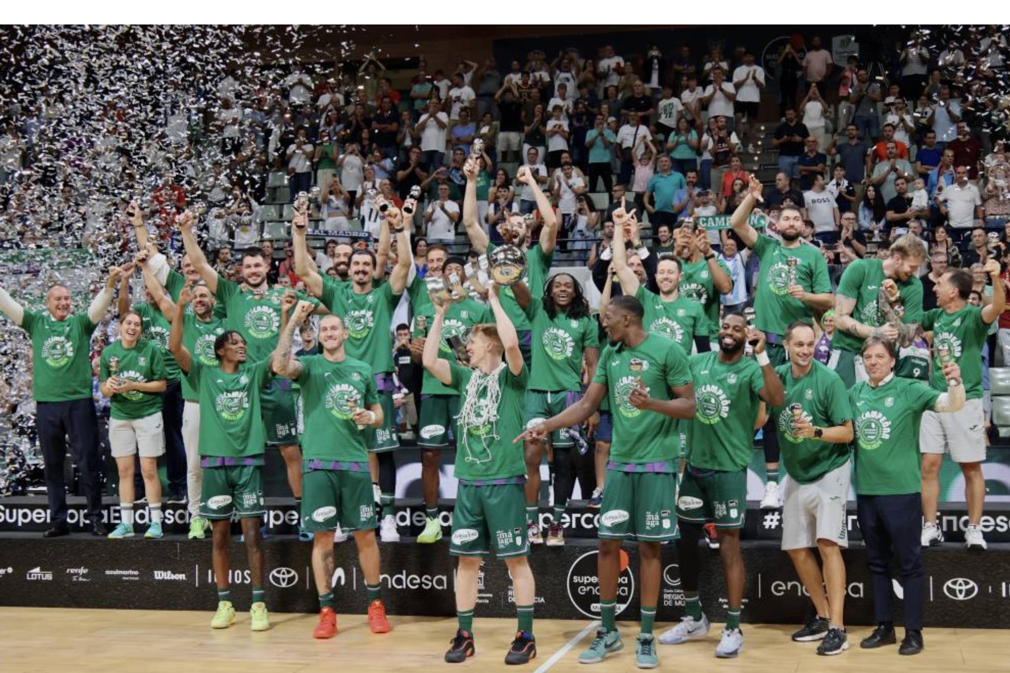 Unicaja comemora o título de supercampeão