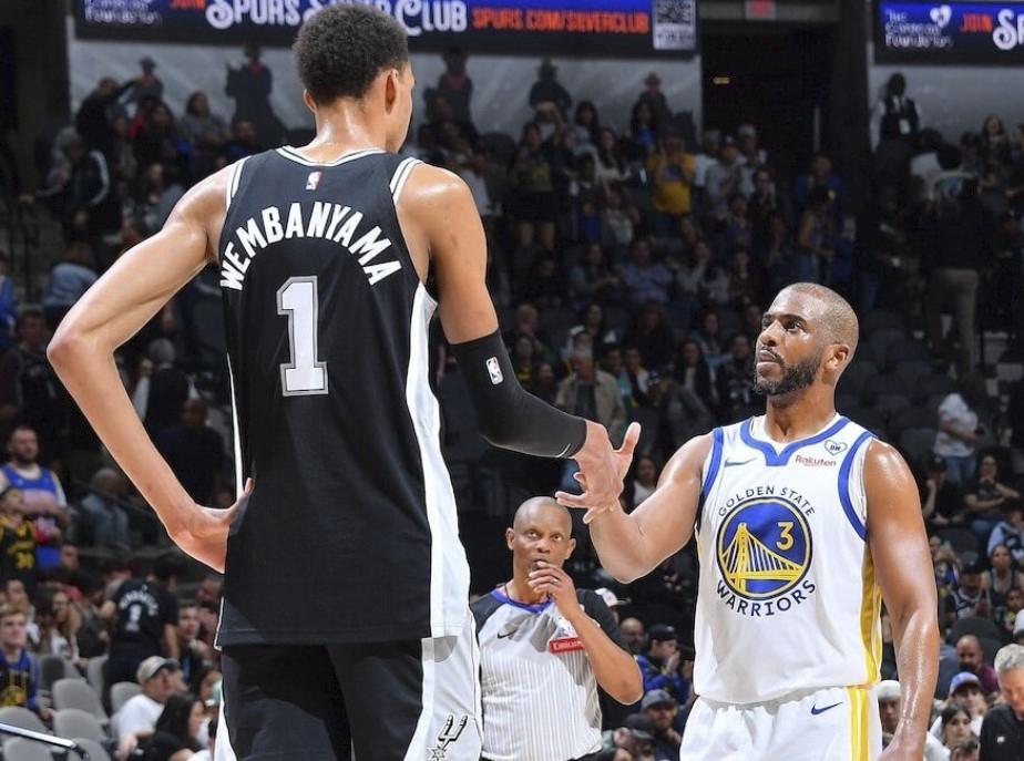 Chris Paul entra em contato com Victor Wembanyama, com quem dividirá time no Spurs.