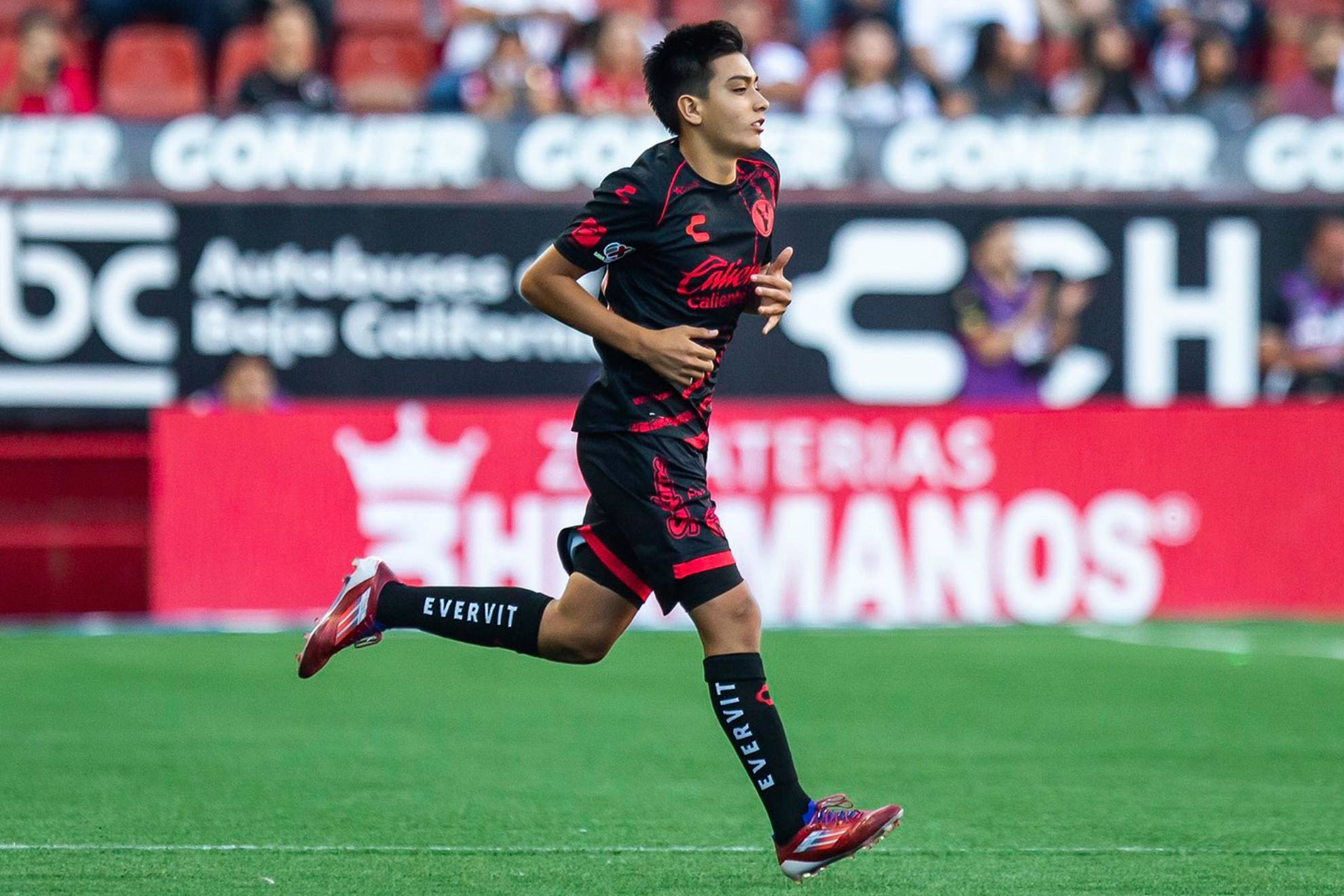 El Barcelona Lanza Sus Redes Sobre El Adolescente Gilberto Mora El El Barcelona Lanza Sus Redes Sobre El Adolescente Gilberto Mora El
