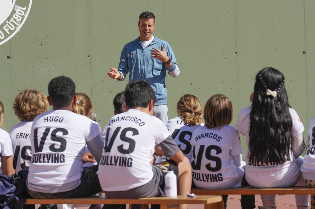 LALIGA VS Bullying inicia su campaña contra el acoso escolar con la ...