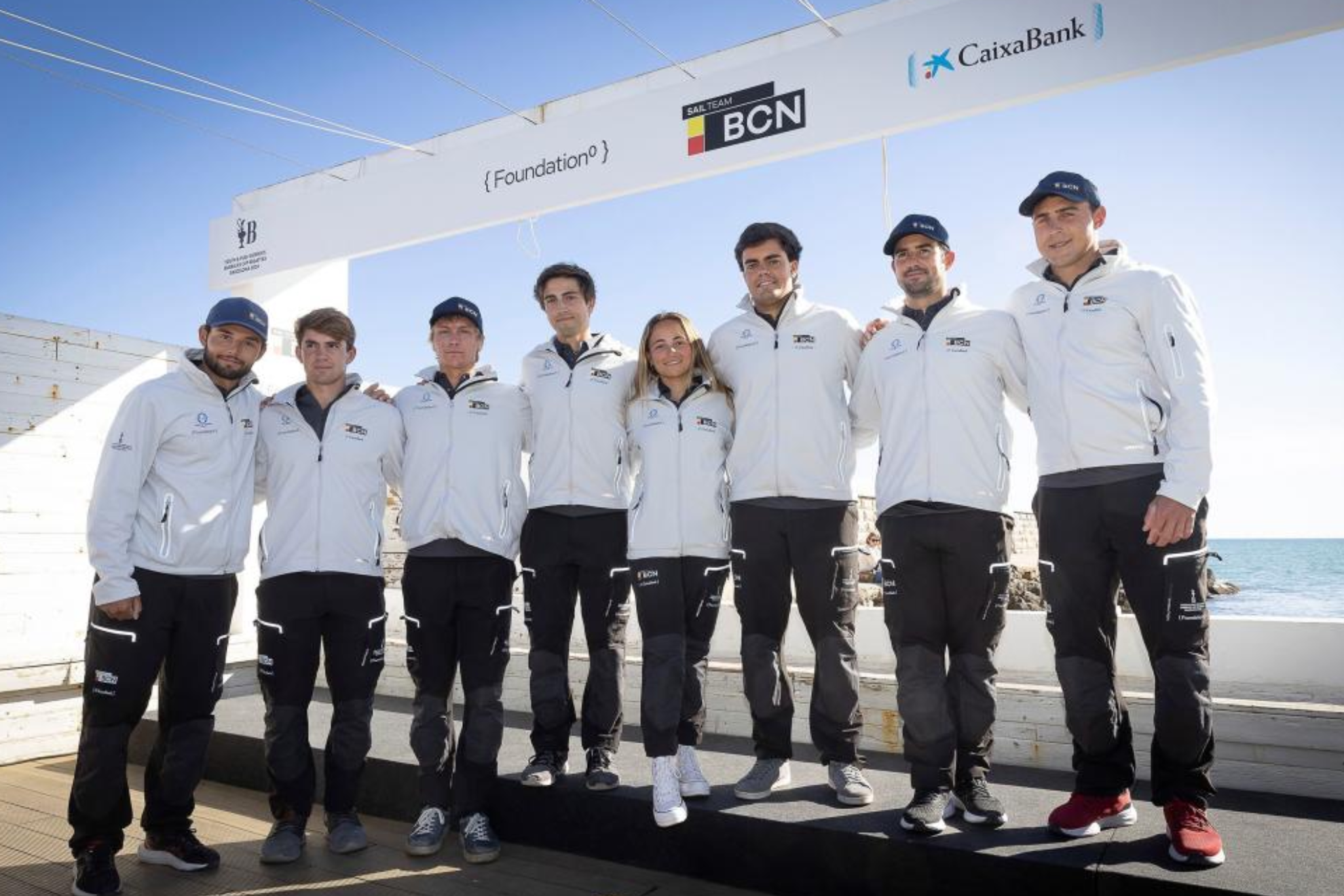 La tripulación del Sail Team BCN que competirá en la Copa América de Barcelona este año.