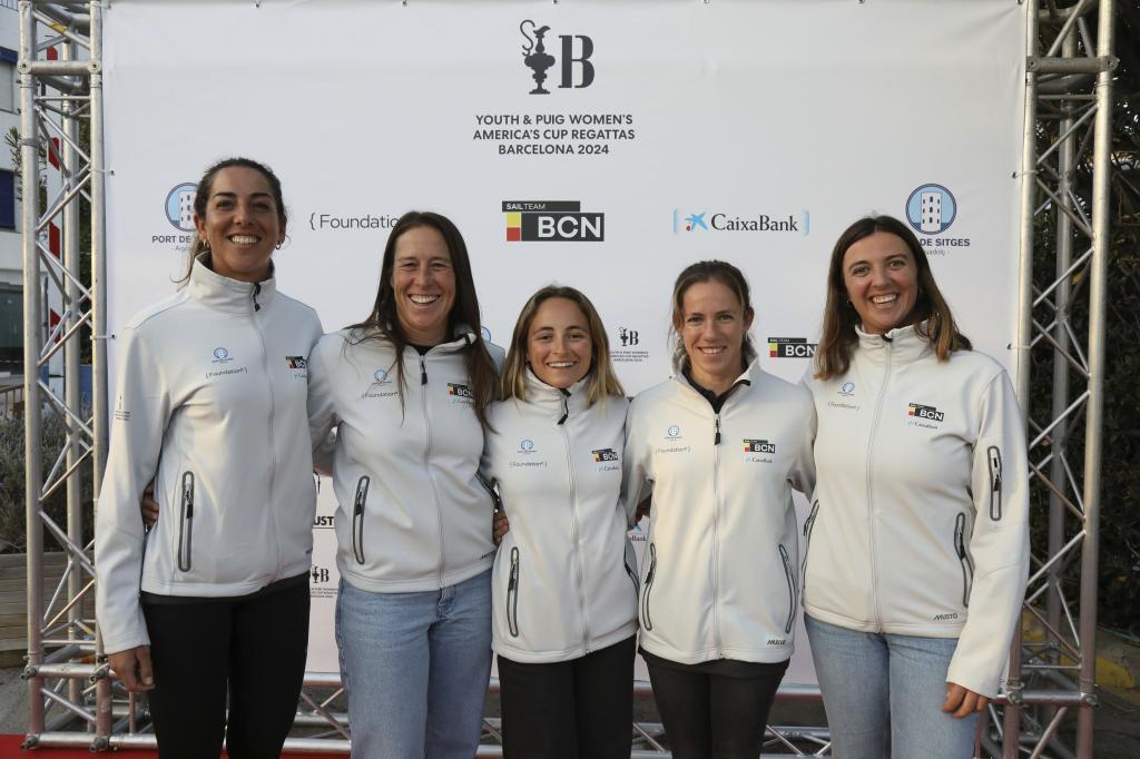 l Sail Team BCN femenino formado por Paula Barceló, Támara Echegoyen, Neus Ballester, Silvia Mas y María Cantero. Autor: Manuel Medir