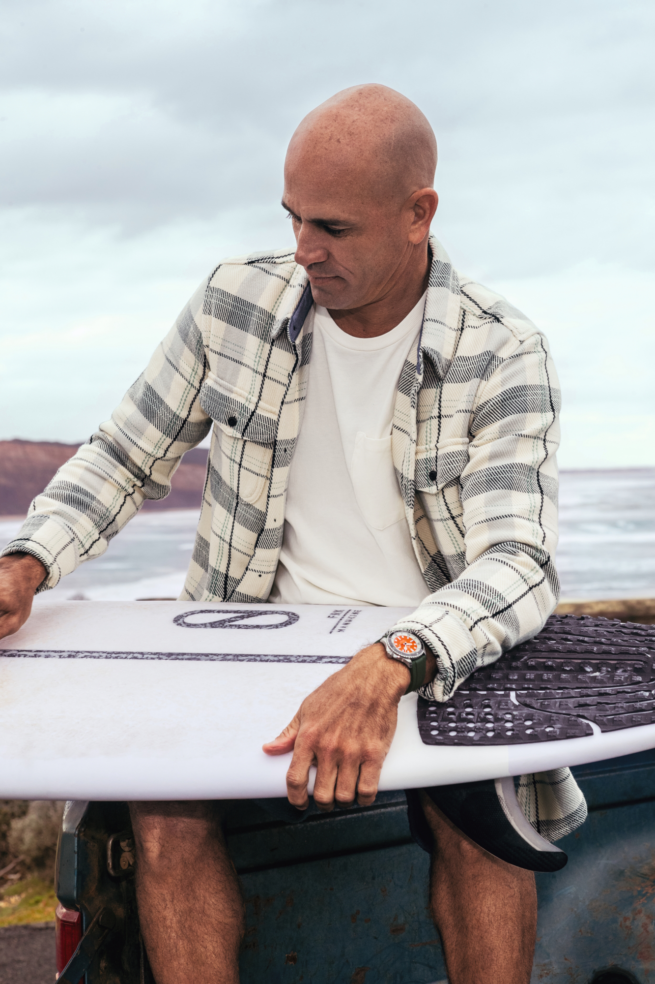 Kelly Slater, com seu relógio Breitling.