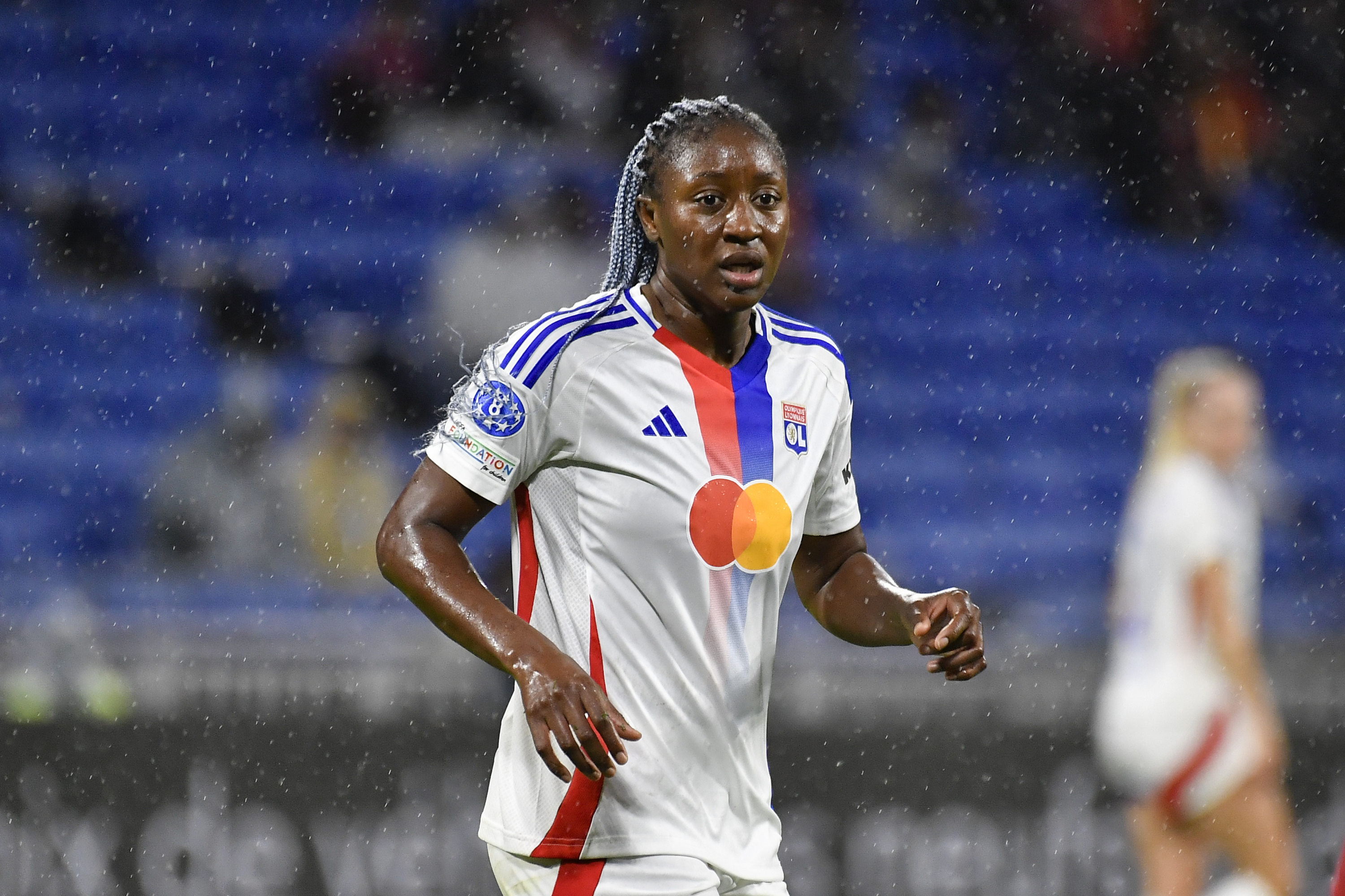 Kadidiatou Diani durante un partido con el Lyon.