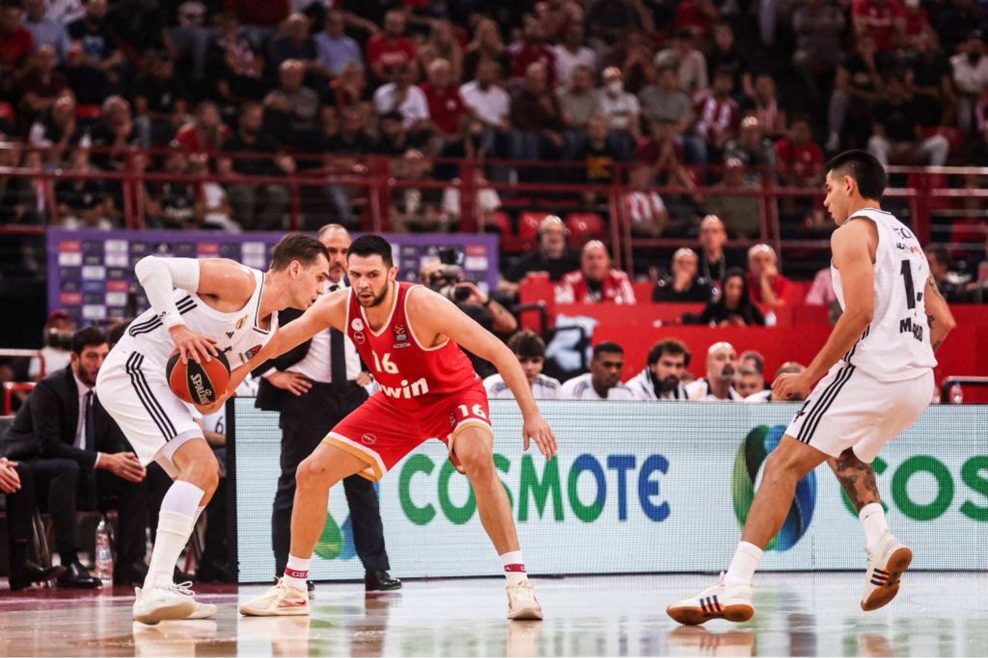 Mario Hezonja, defended by Kostas Papanikolaou.