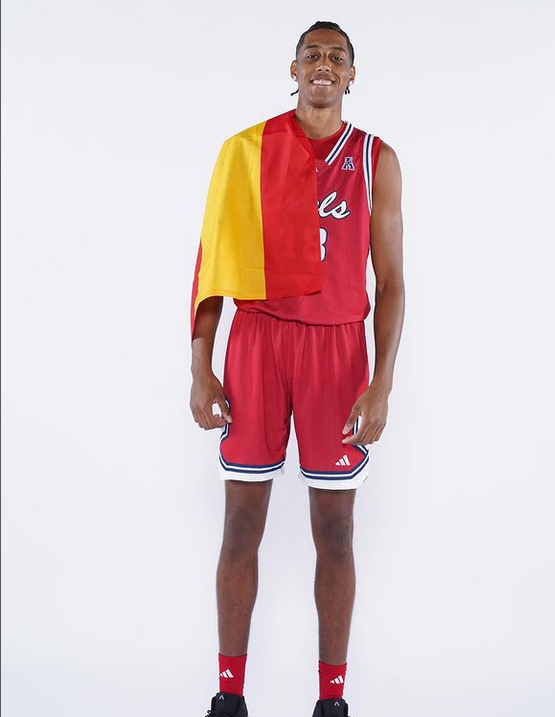 Baba Miller swapped Florida State for Florida Atlantic in the NCAA