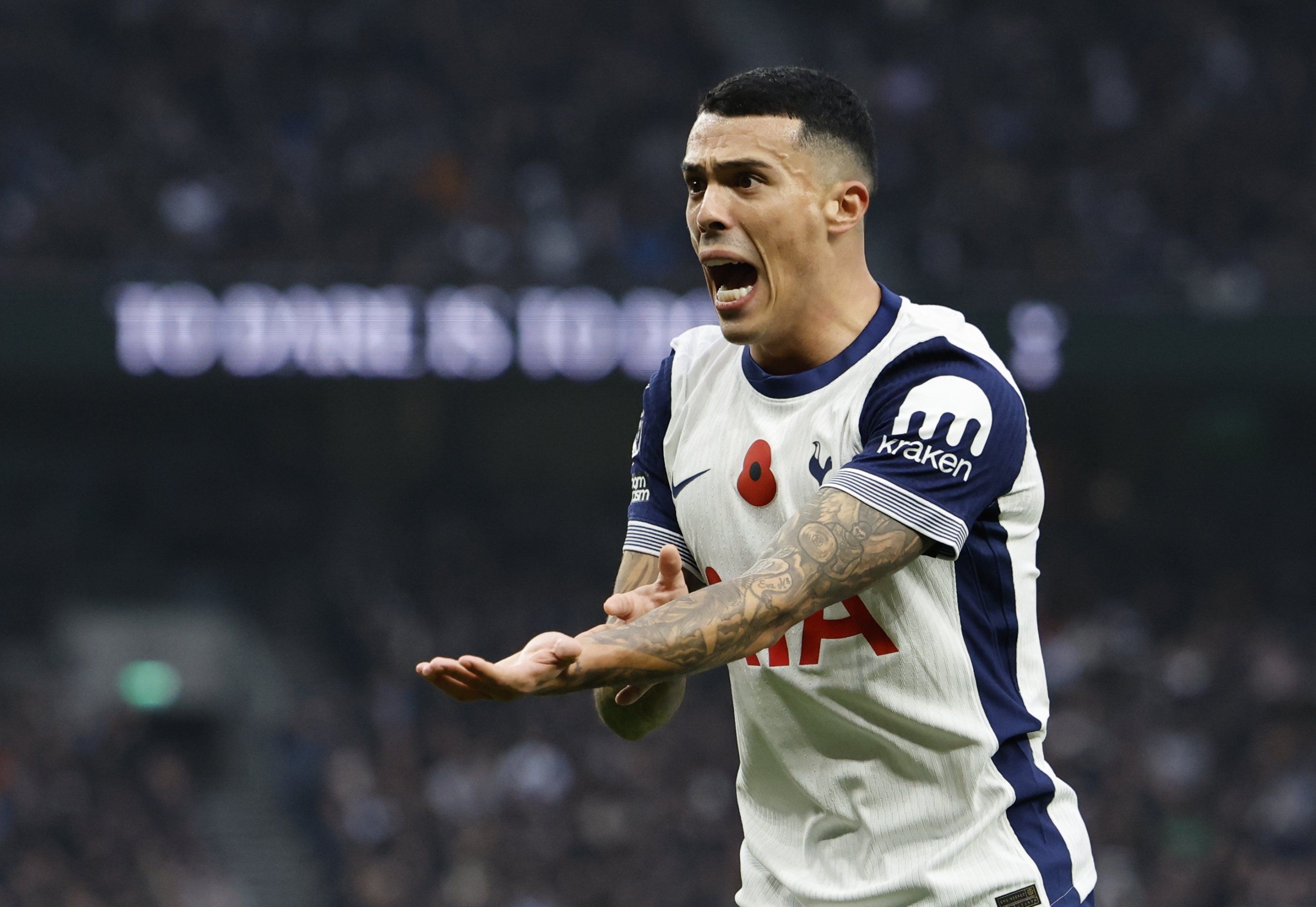 Pedro Porro podczas meczu z Tottenhamem w Premier League