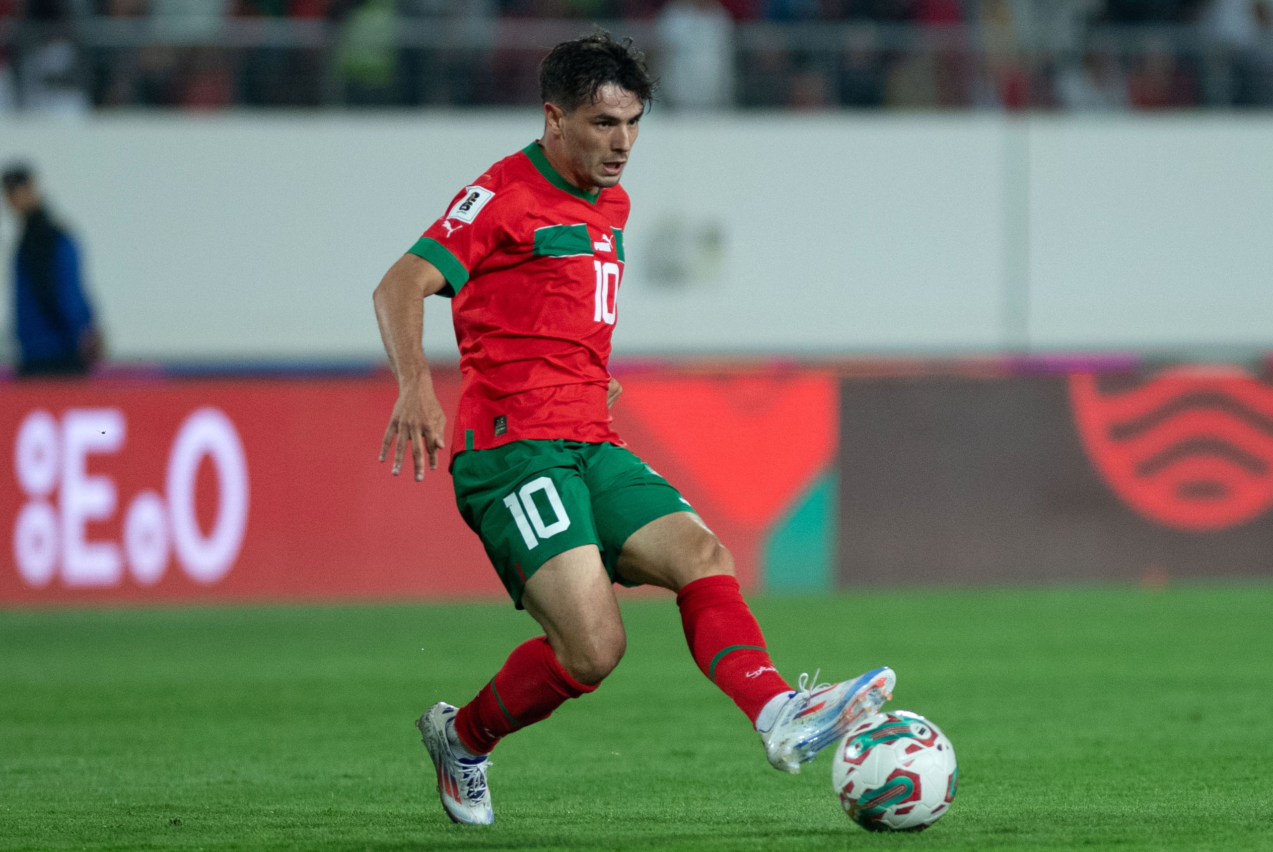 Brahim jugando un encuentro con Marruecos.