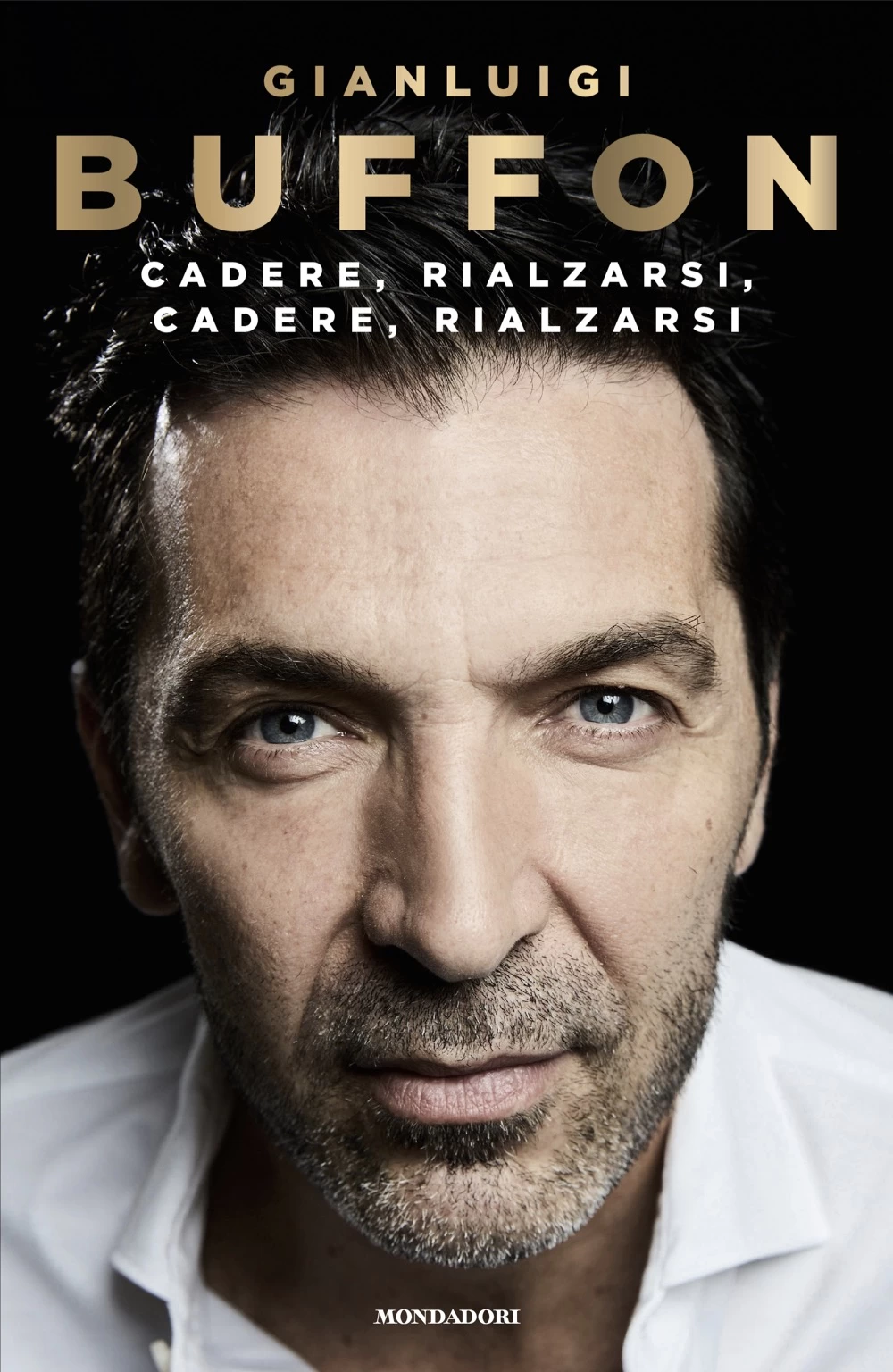 Copertina del libro di Gianluigi Buffon.