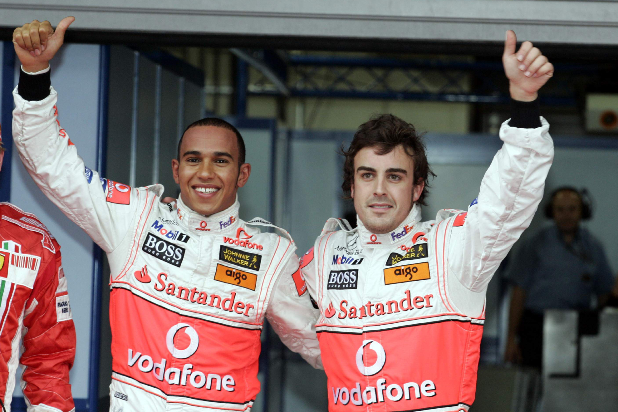 Lewis Hamilton y Fernando Alonso, durante la temporada 2007 en McLaren.