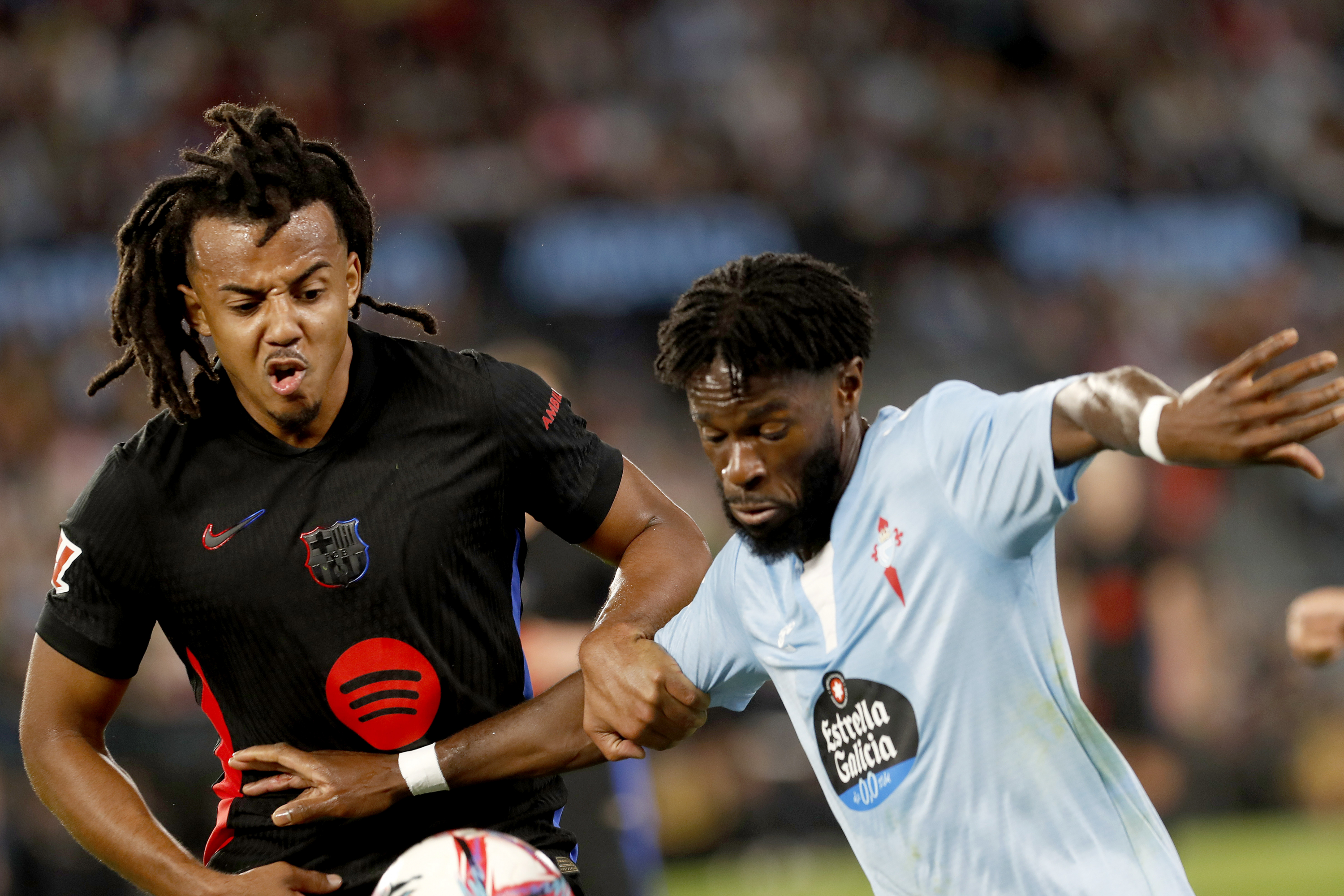 Jules Koundé, durante el partido de Vigo.