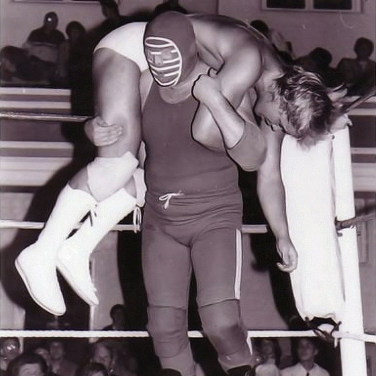 Kendo Nagasaki, el luchador más viejo de la historia