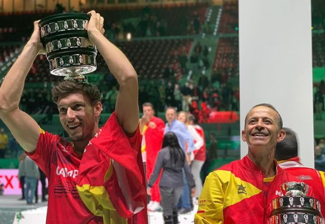 Pablo Carreño, junto a su técnico