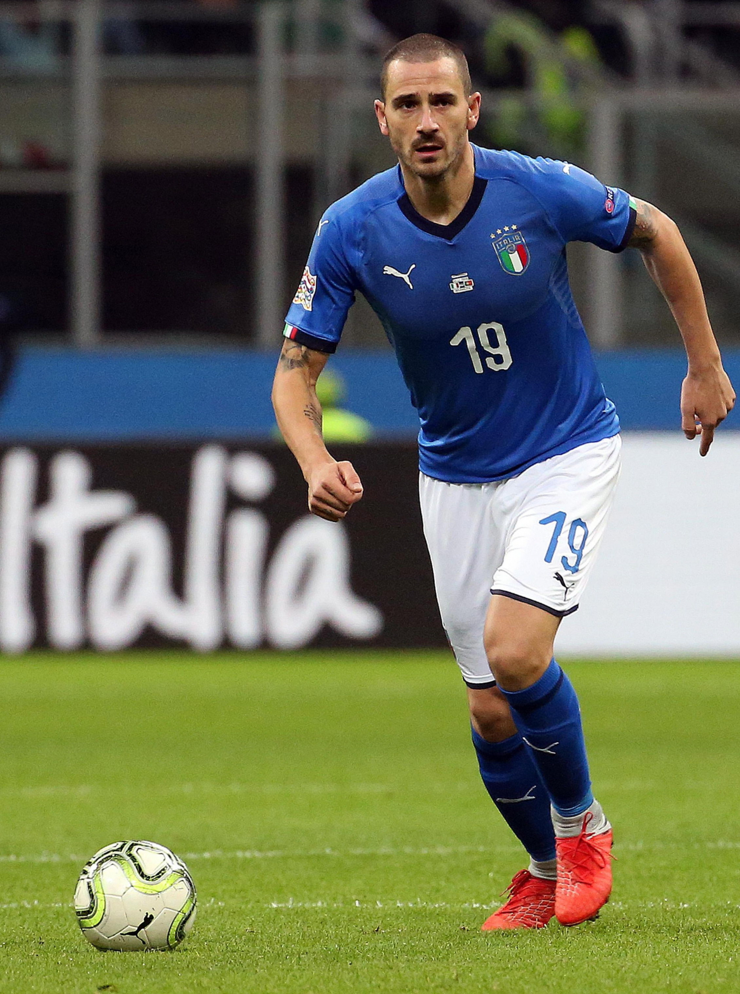 Bonucci risponde al "merda" Cosa ha detto Szczesny: "Si è chiuso in bagno... e non dirò cosa ha fatto."