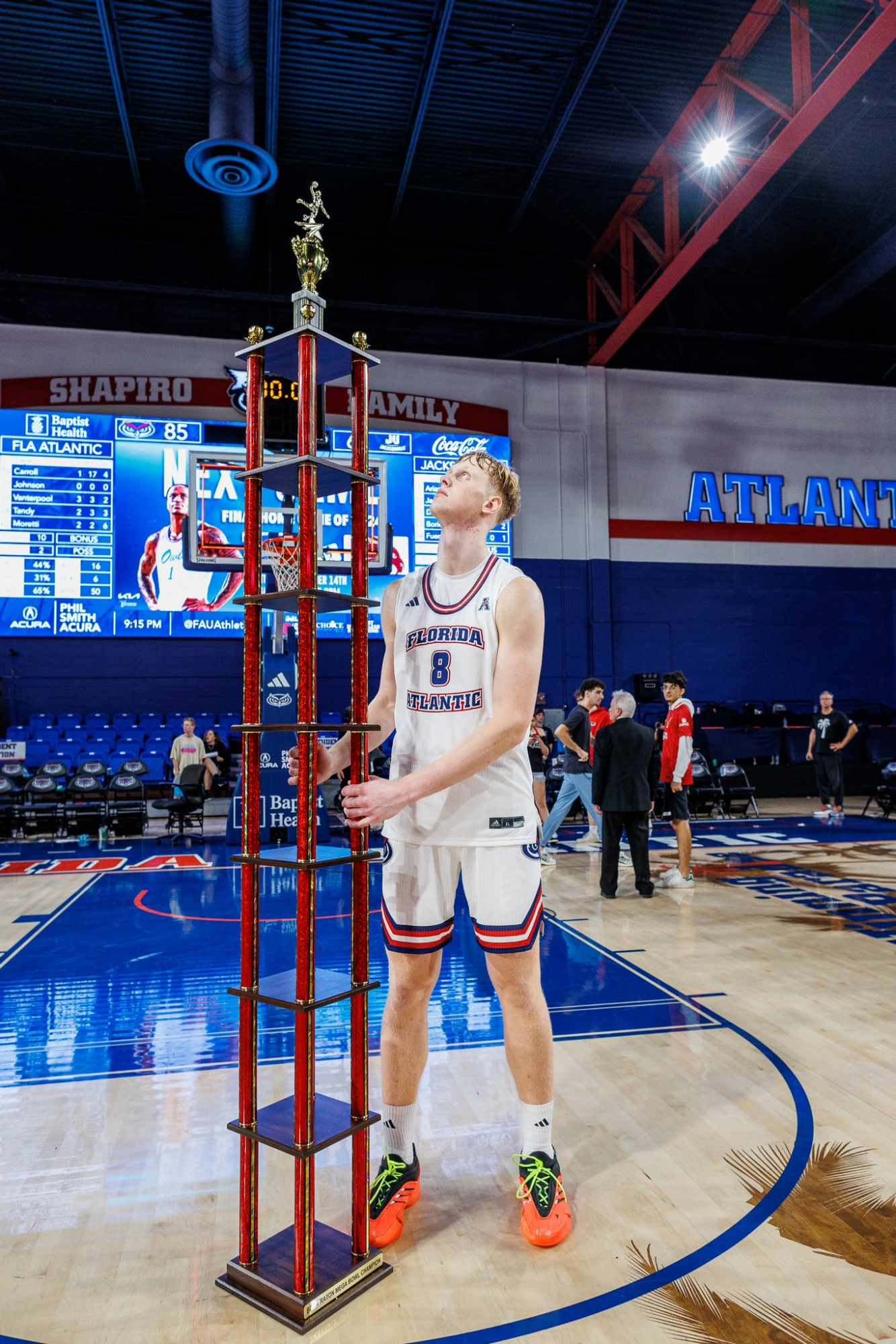 Florida Atlantic, with Baba Miller, wins the Boca Raton MegaBowl