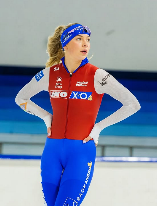 Joy Beune, campeona mundial de patinaje de velocidad, posa en Playboy y bate récords de ventas