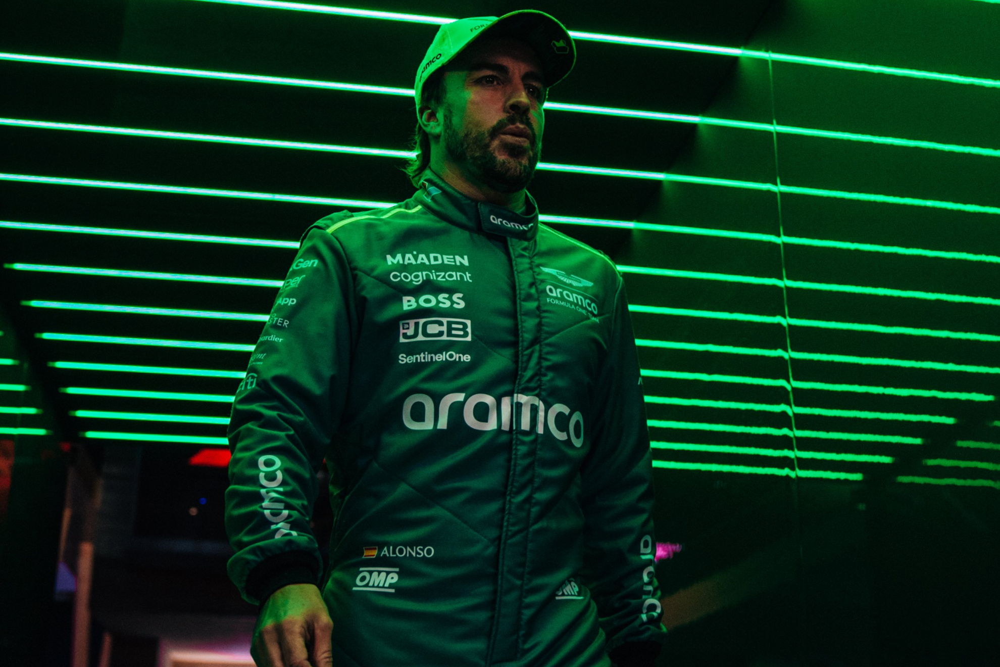 Fernando Alonso, en el garaje de Aston Martin
