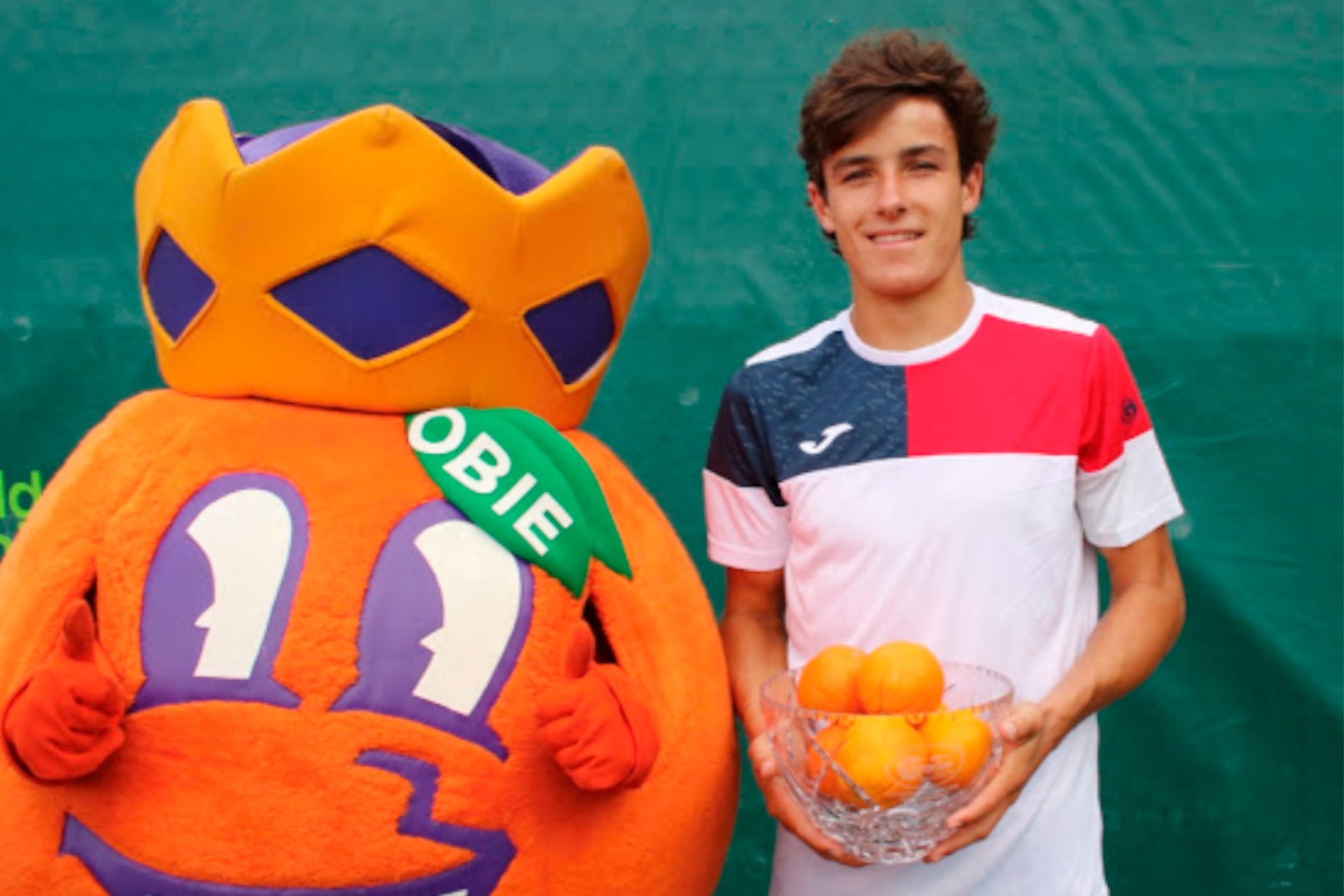 Andrés Santamarta prolonga el éxito español en la Orange Bowl, el