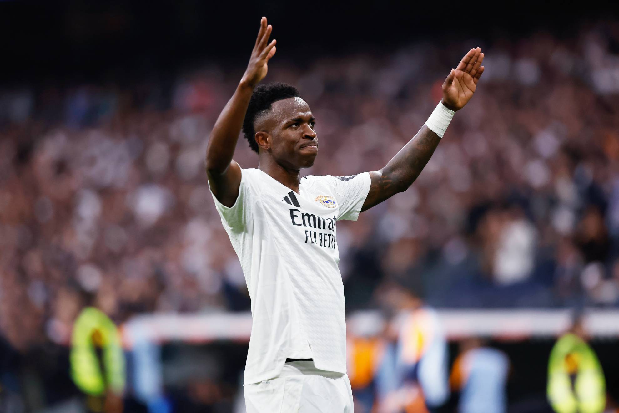 Vinicius celebra un gol con el Real Madrid