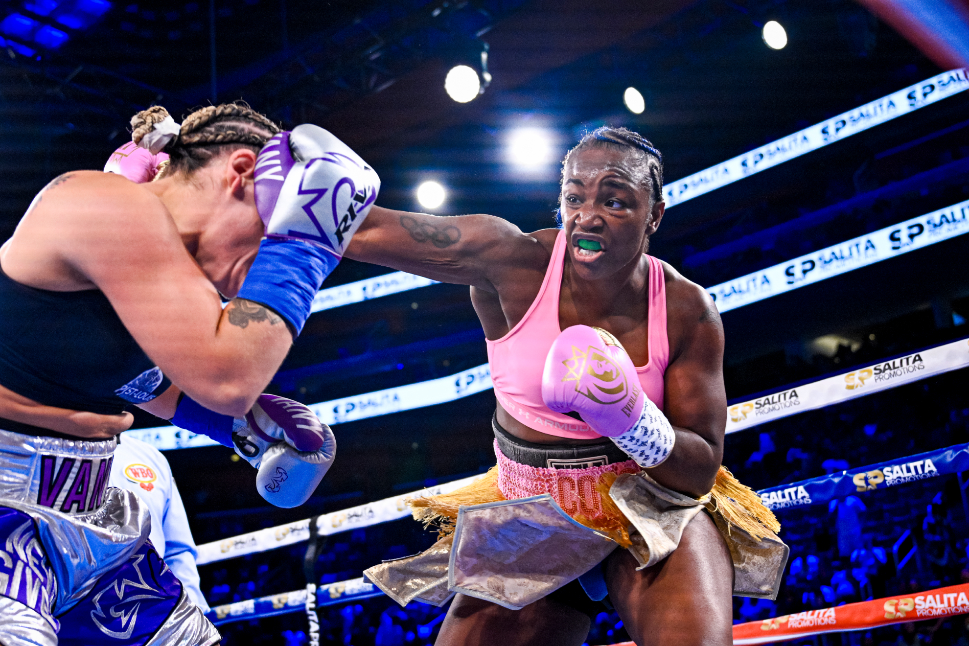 Claressa Shields contra Vanessa Lepage-Joanisse en combate por el cinturón mundial del peso semipesado de WBO y WBC