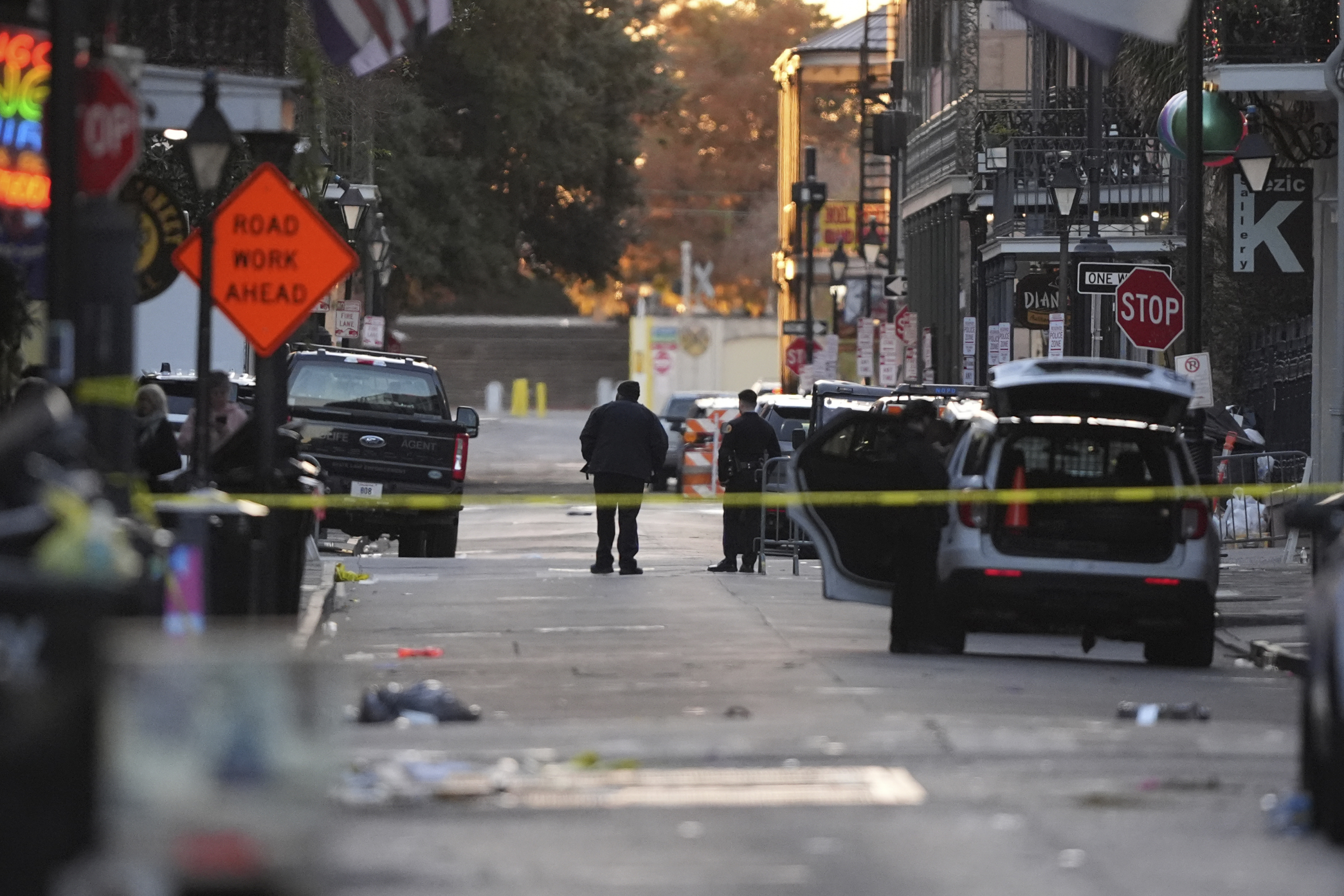 Al menos 15 muertos en un atropello en Nueva Orleans: baja del camión y empieza a disparar