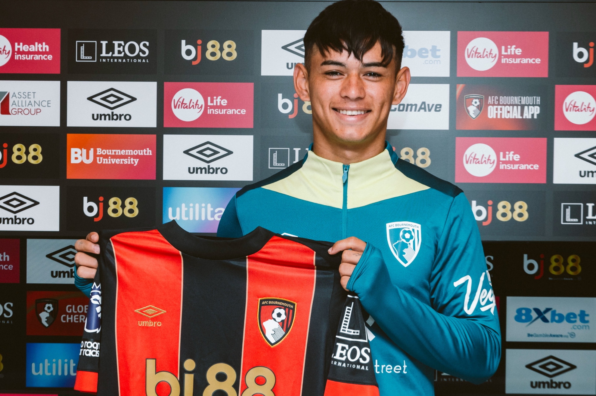 El Bournemouth de Iraola ficha al prometedor Julio Soler por casi 10