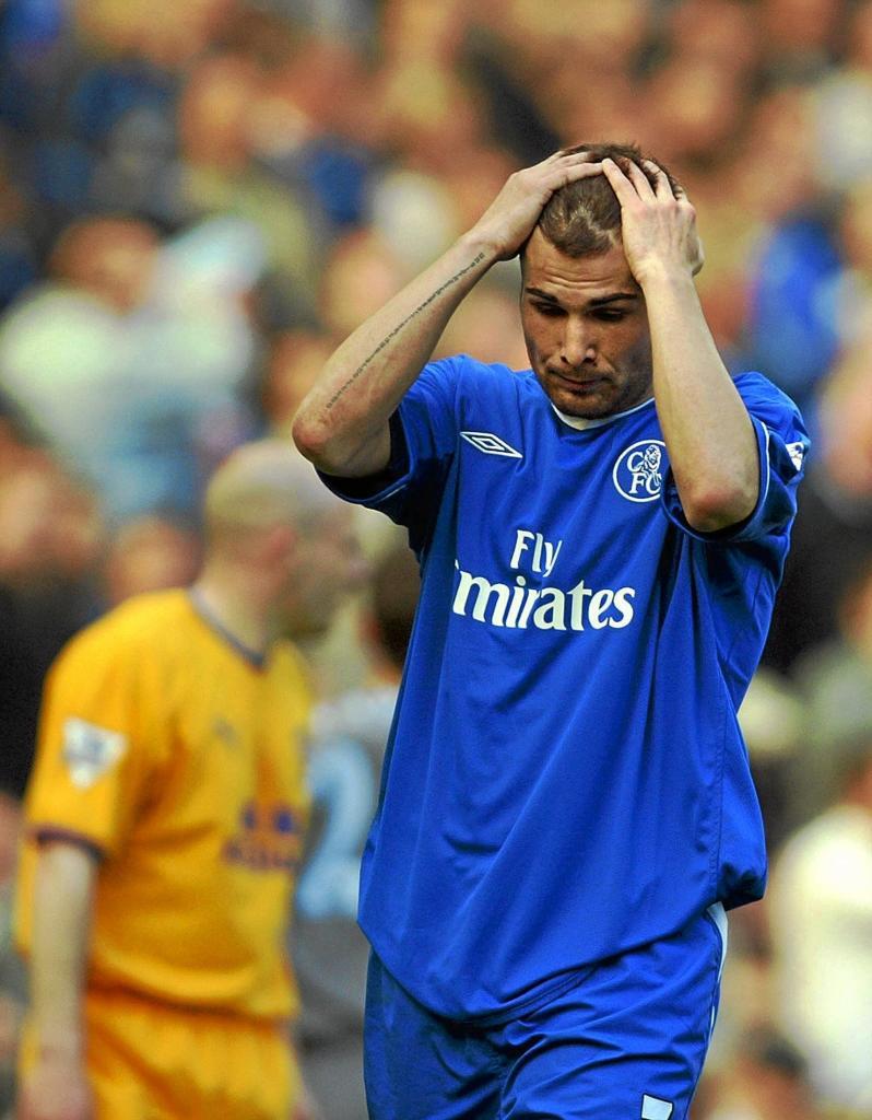 Adrian Mutu la stella "vampiro" che ha optato per il Pallone d'Oro