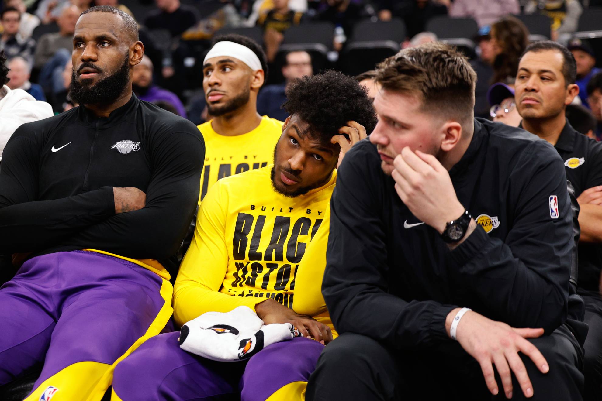 Anthony Edwards pide que se investigue el traspaso de Luka Doncic a los Lakers