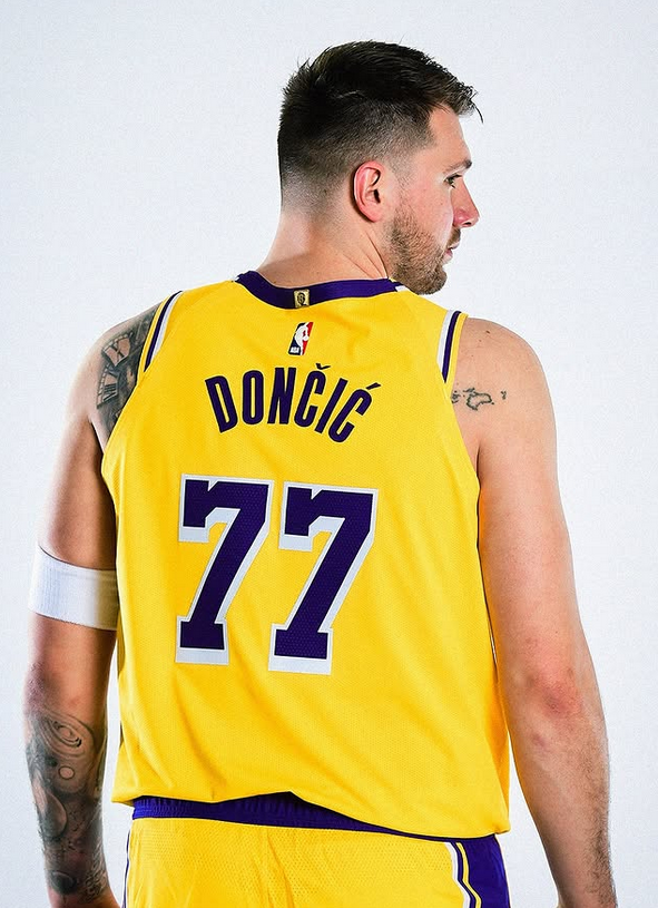 Primeras imágenes de Luka Doncic con la camiseta de los Lakers