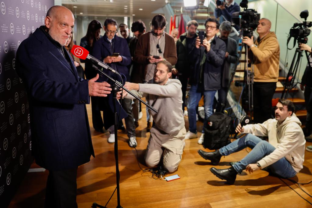 Madrid, 06/02/2025 .- El presidente de Lalig, el Comité Técnico de Árbitros y Laliga, también está invitado.