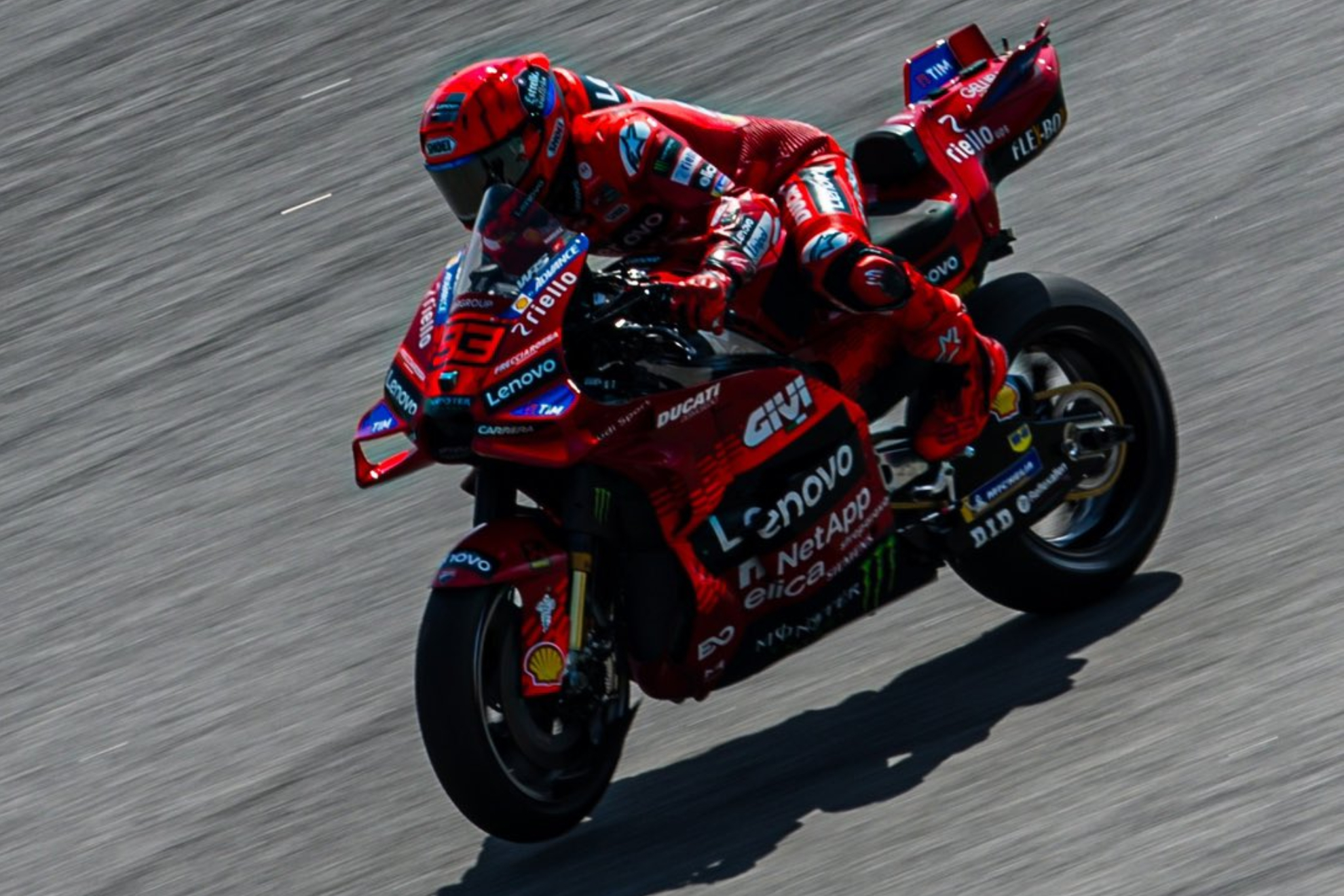 Marc, en el camino correcto, durante la prueba Sepang.