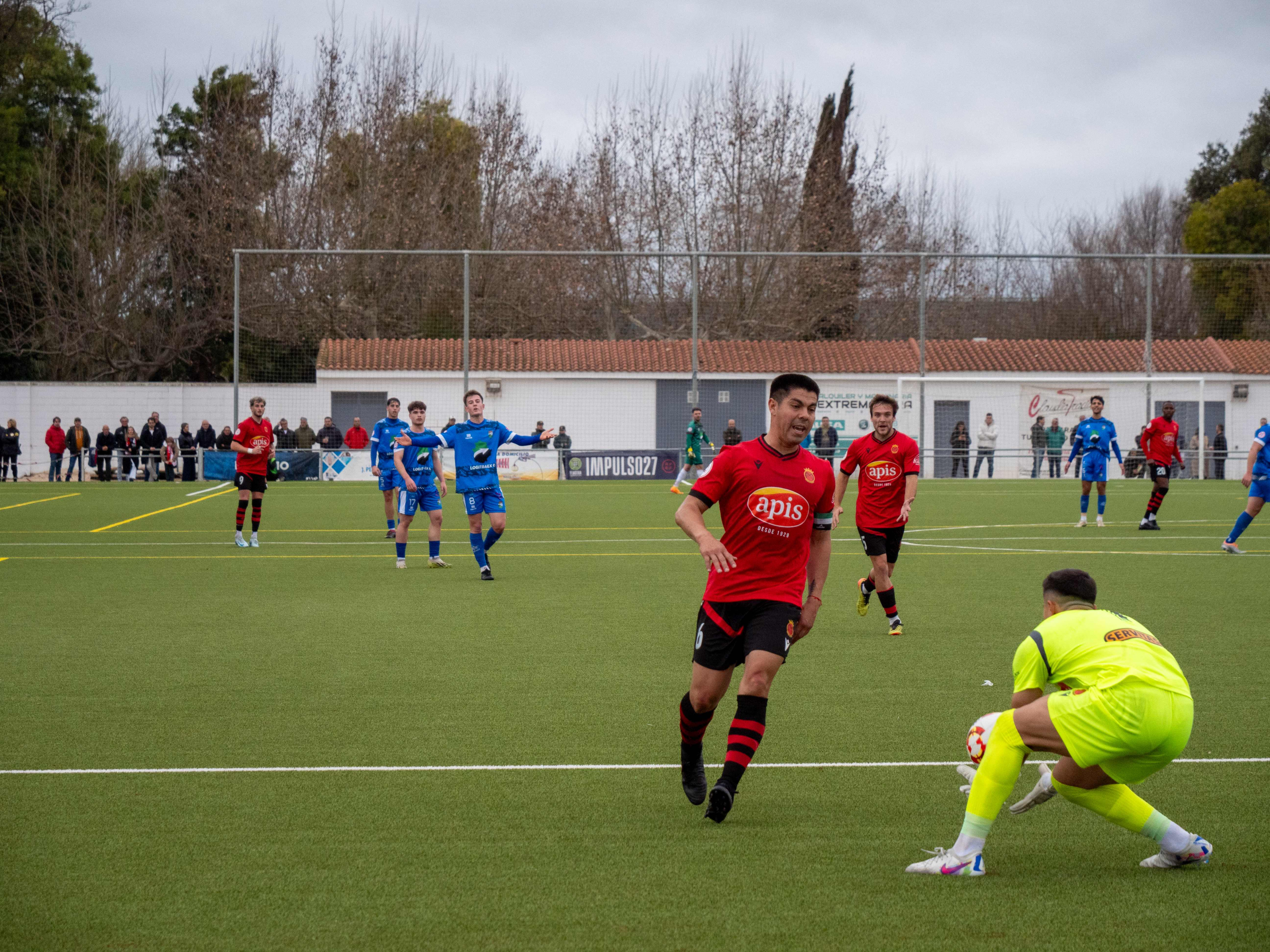 'El Gato' Silva, en su debut con la UD Montijo