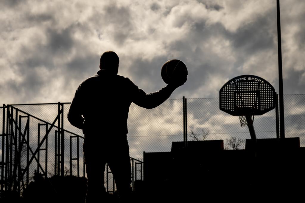 Tomás Bellas llevando el balón.