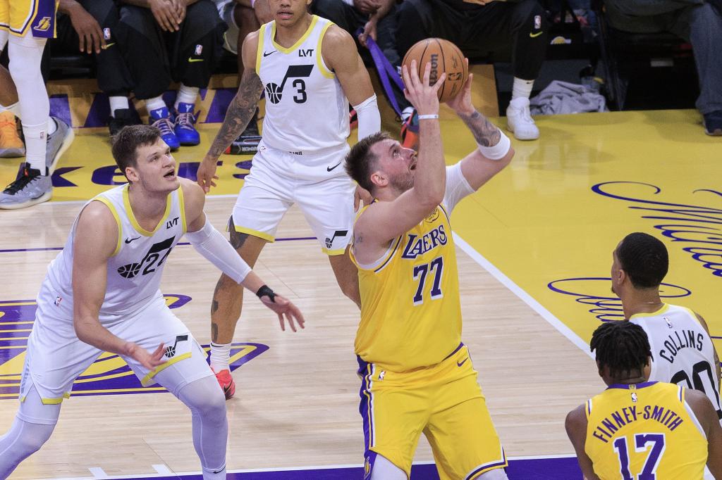 Las mejores imágenes del debut de Luka Doncic con Los Angeles Lakers
