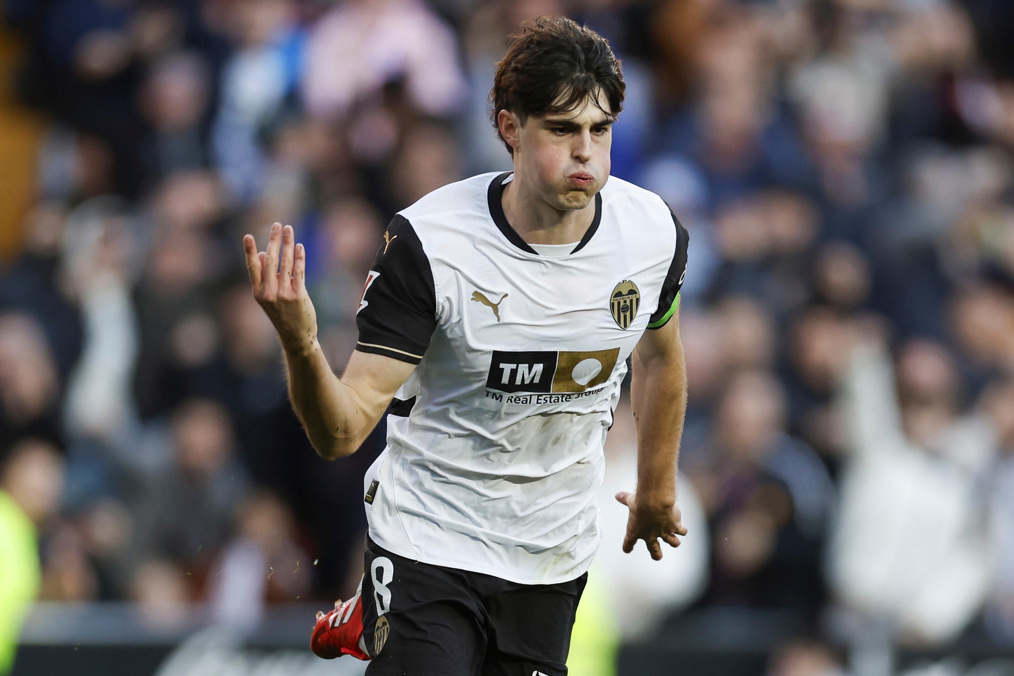 Javi Guerra, renacido con el Valencia: “Se está dando una imagen que no ...