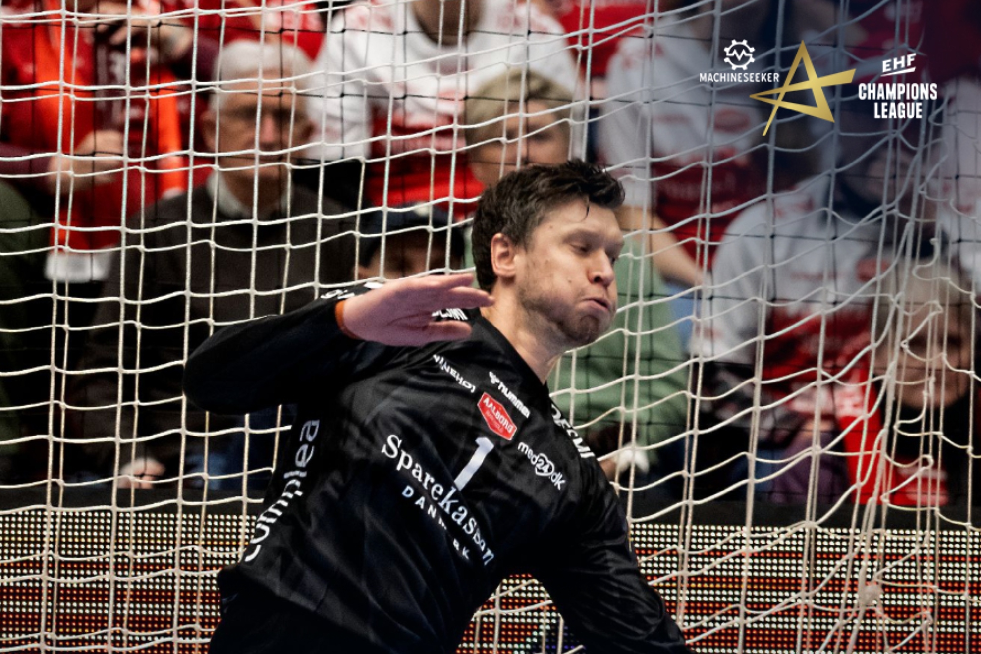 El meta danés del Aalborg Niklas Landin durante el partido contra el Barça.