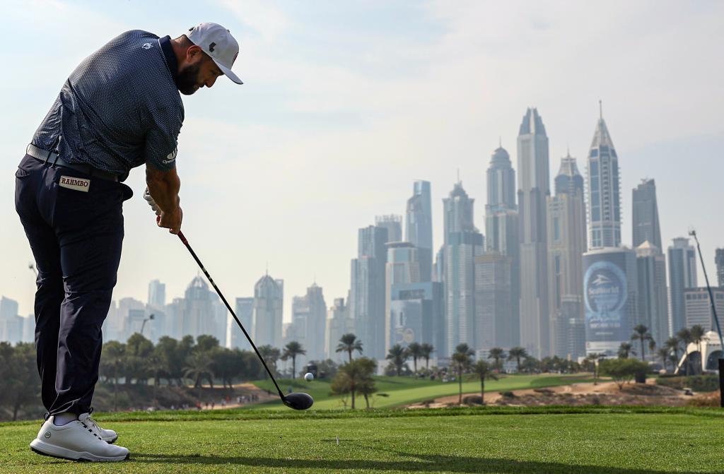 Jon Rahm  durante el Hero Dubai Dessert Classic celebrado en enero de este año.