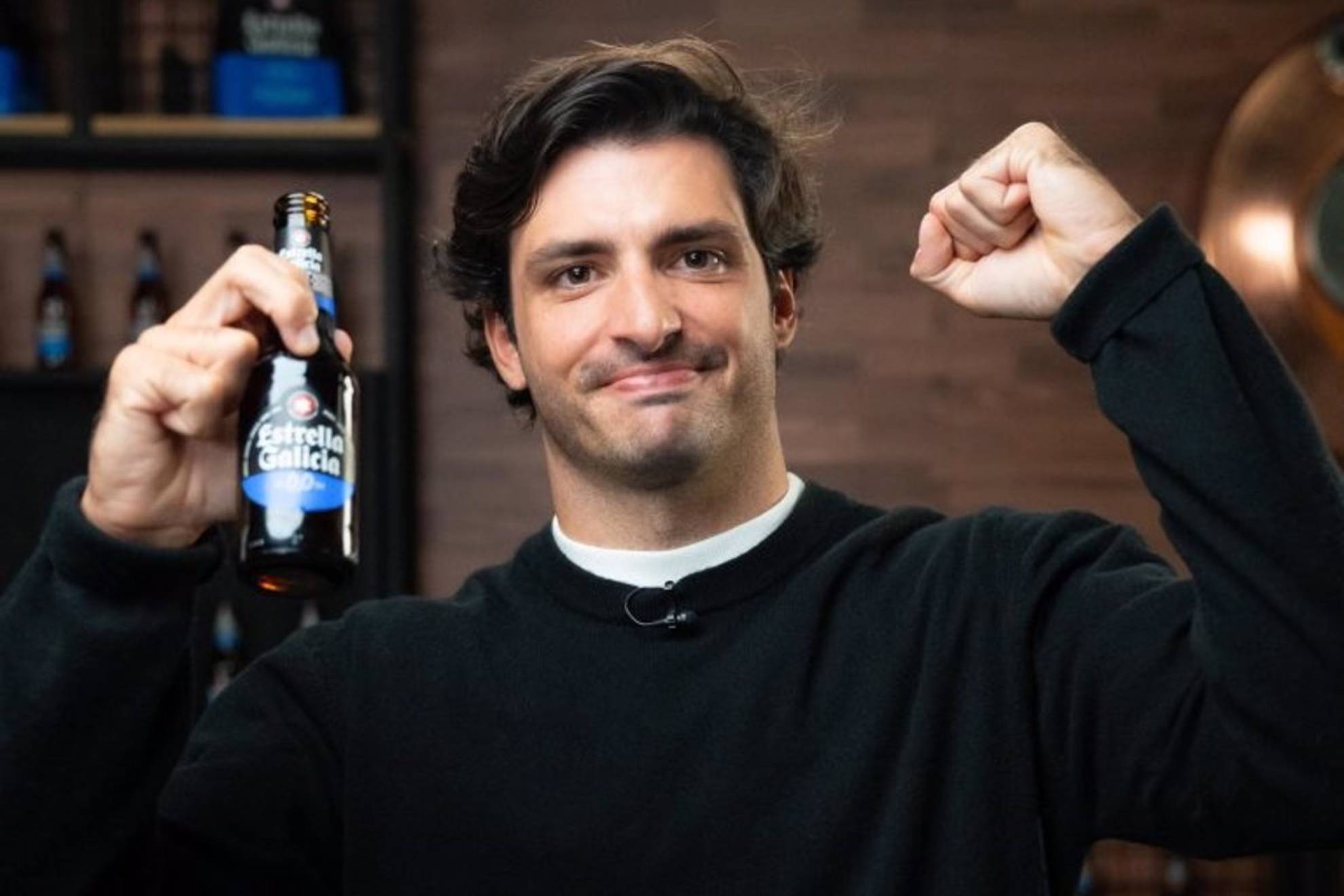 Carlos Sainz, con Estrella Galicia.