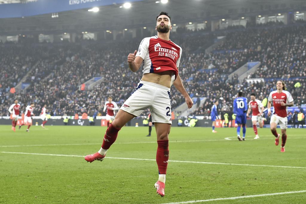Mikel Merino celebrando su gol ante el Leicester