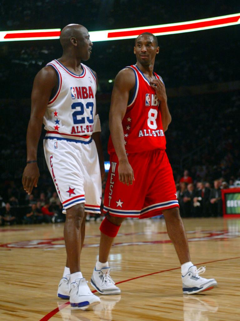 Michael Jordan y Kobe Bryant, durante un All Star.